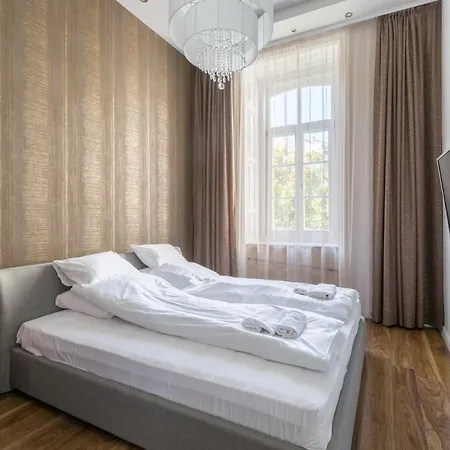 Luxury Dream At The Basilica 3br/2bath 부다페스트